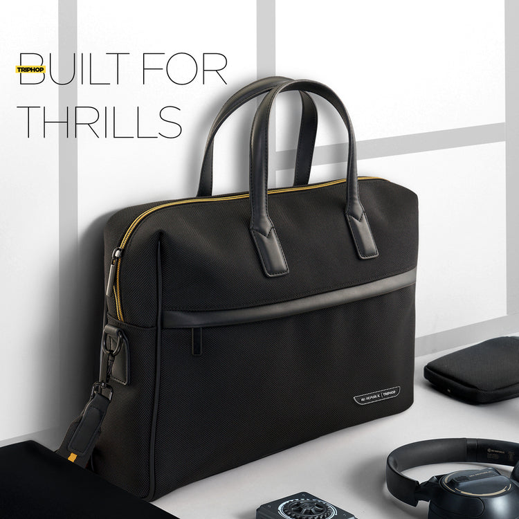 Voyager Messenger Bag