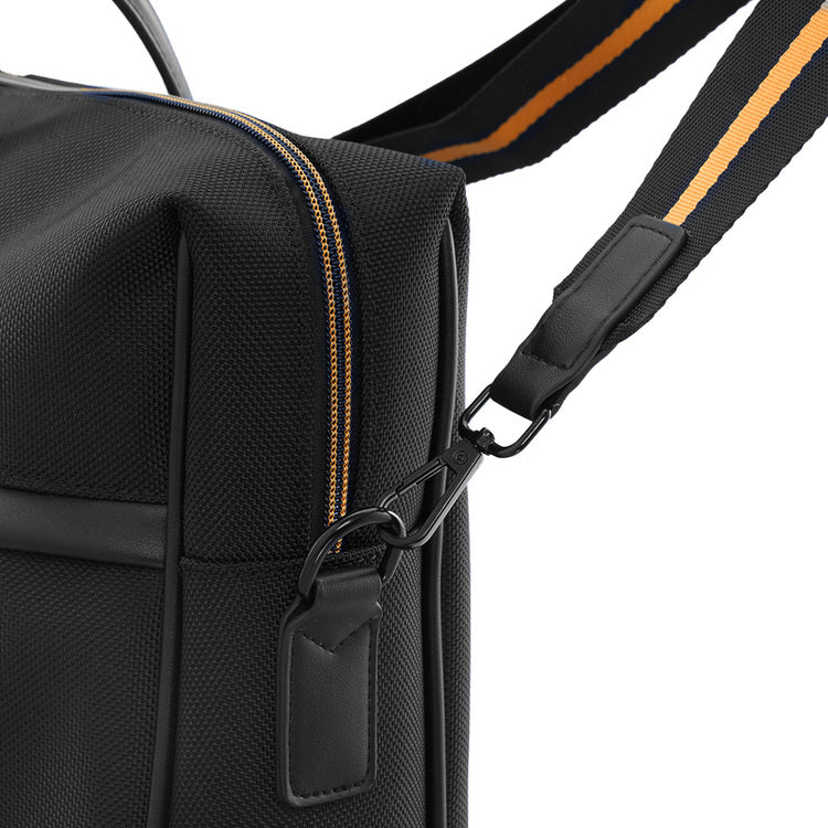 Voyager Messenger Bag