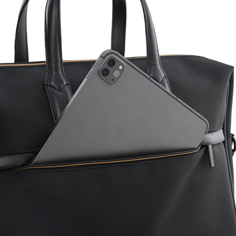 Voyager Messenger Bag