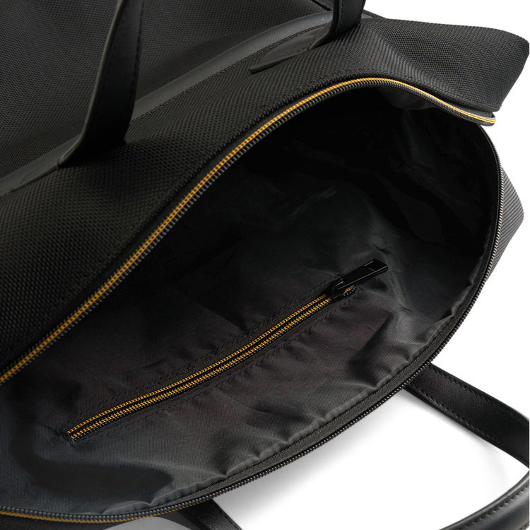 Voyager Messenger Bag