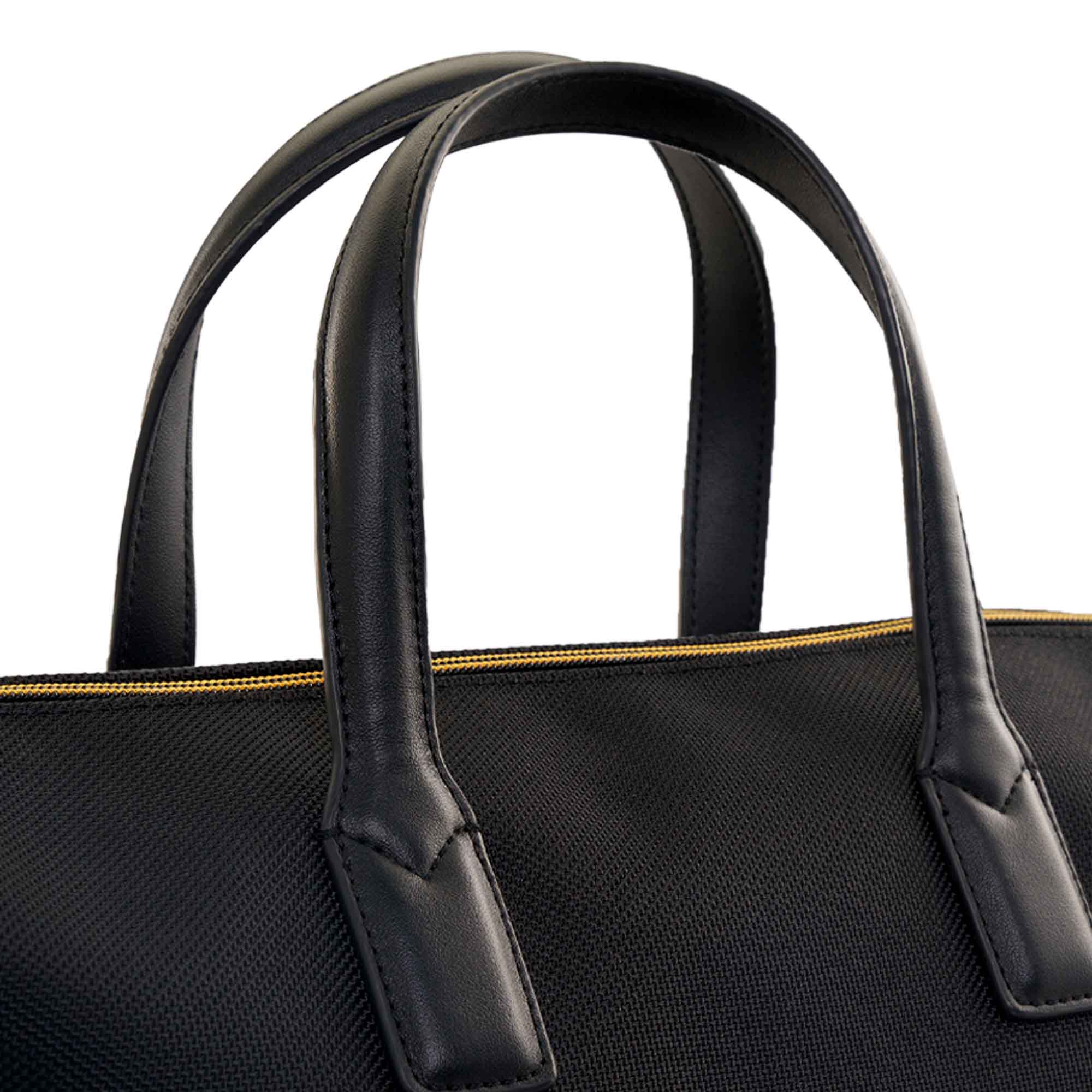 Voyager Messenger Bag